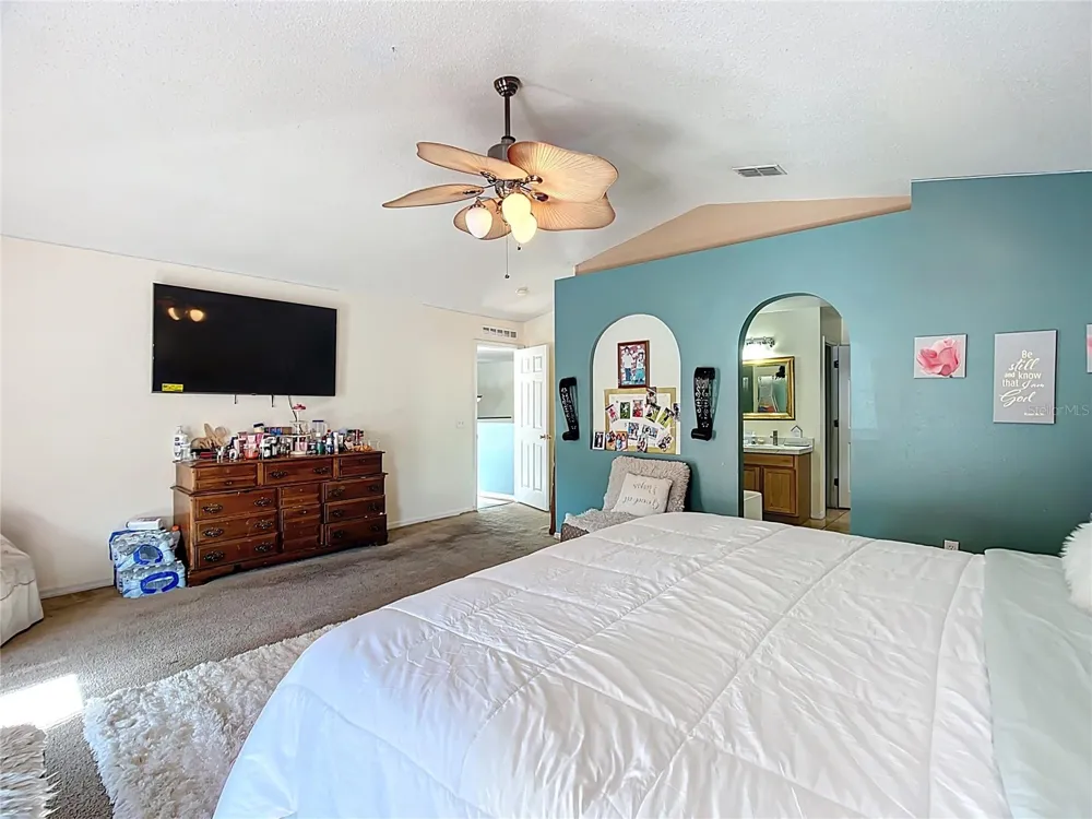 5009 STRADA DRIVE Winter Haven, FL 33880