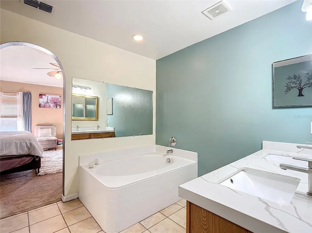 5009 STRADA DRIVE Winter Haven, FL 33880