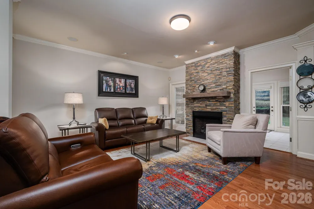725 Hanna Woods Drive Cramerton, NC 28032