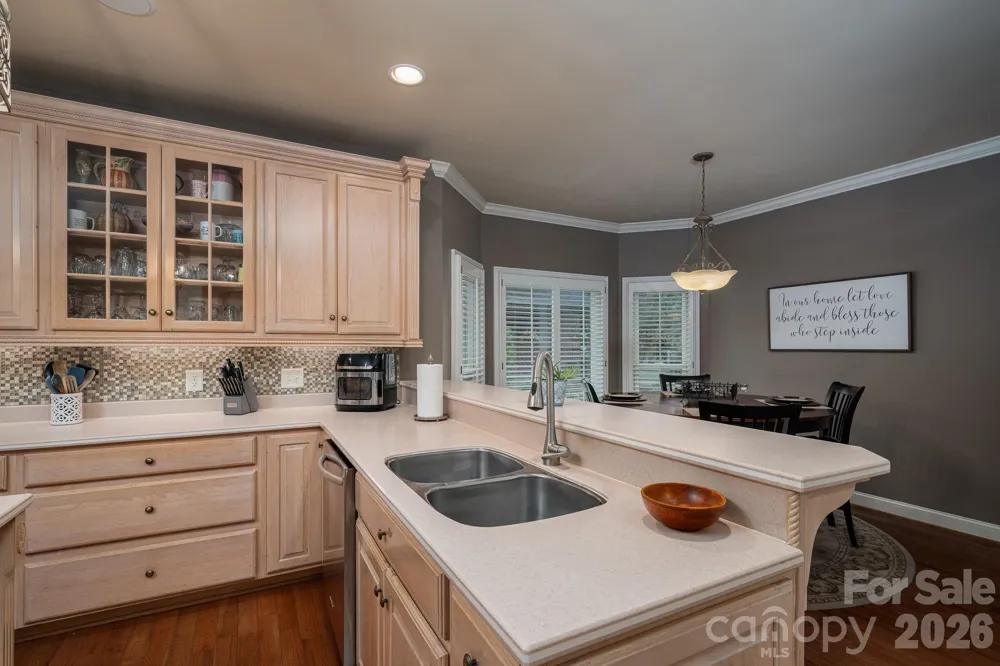 725 Hanna Woods Drive Cramerton, NC 28032