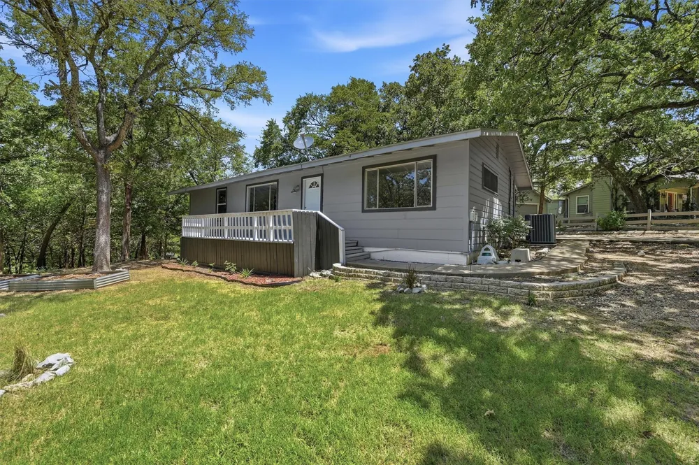 101 Lakewood Lane Pottsboro, TX 75076