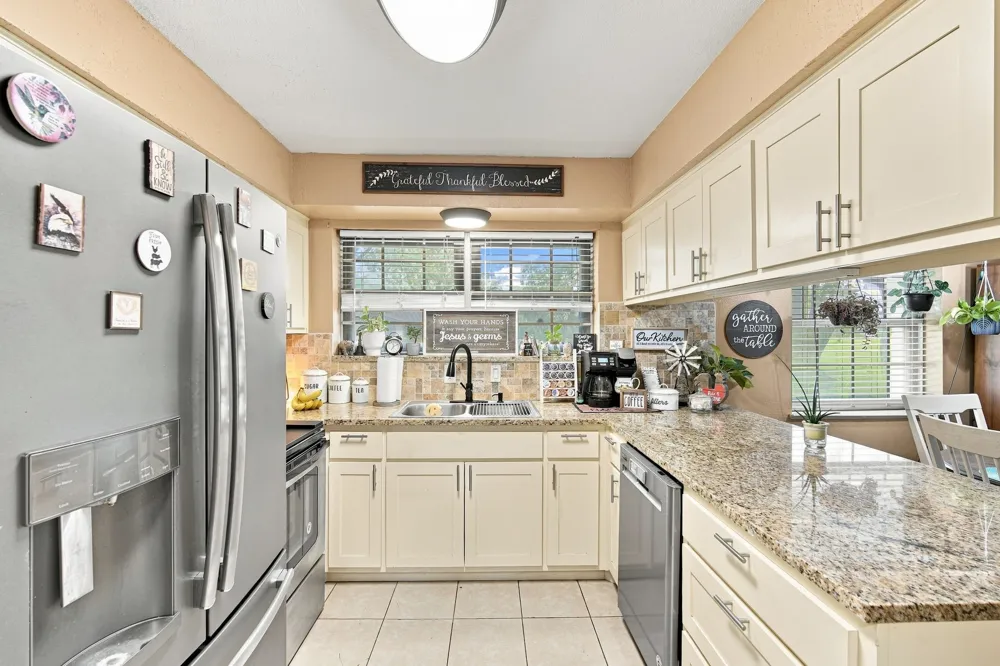 300 Pebble Creek Lane Red Oak, TX 75154