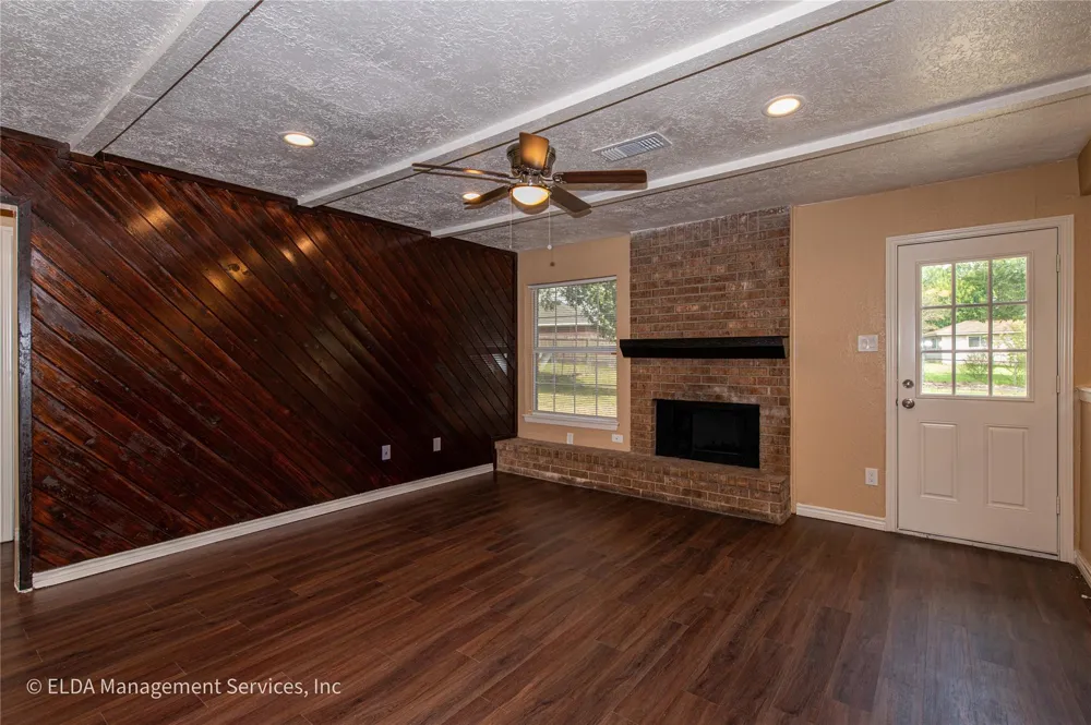 12834 Timothy Drive Willis, TX 77318