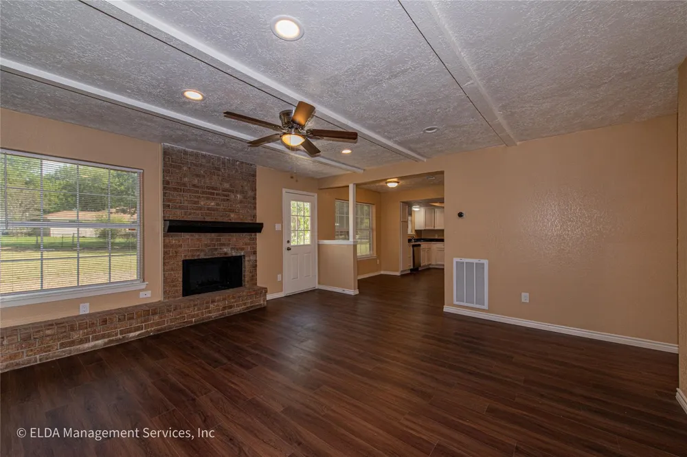 12834 Timothy Drive Willis, TX 77318