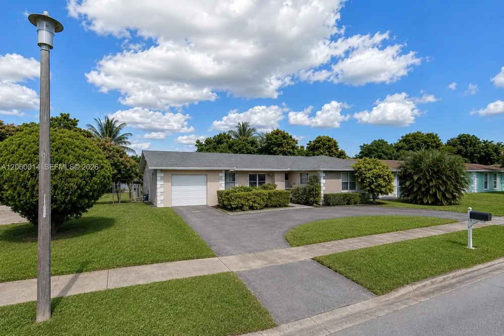 6221 SW 4th St Margate, FL 33068