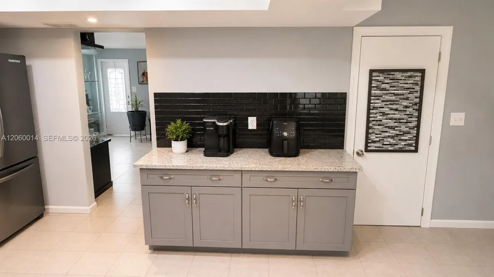 6221 SW 4th St Margate, FL 33068