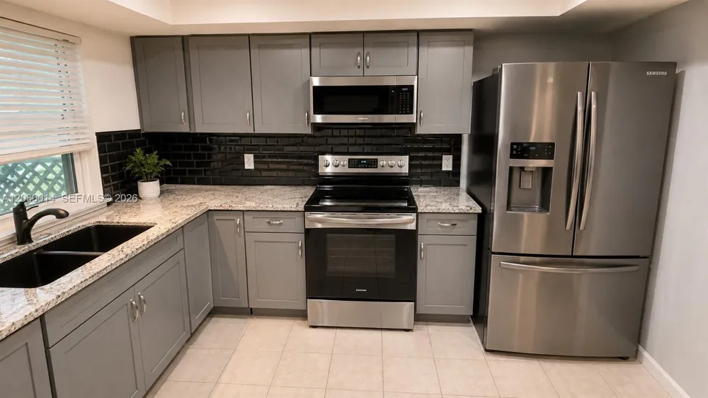 6221 SW 4th St Margate, FL 33068