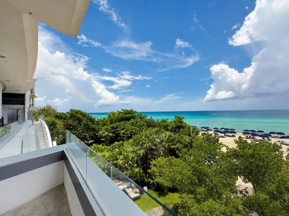 17121 COLLINS AV #2108 Sunny Isles Beach, FL 33160