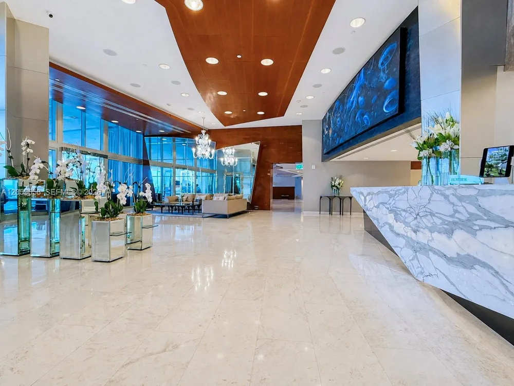 17121 COLLINS AV #2108 Sunny Isles Beach, FL 33160