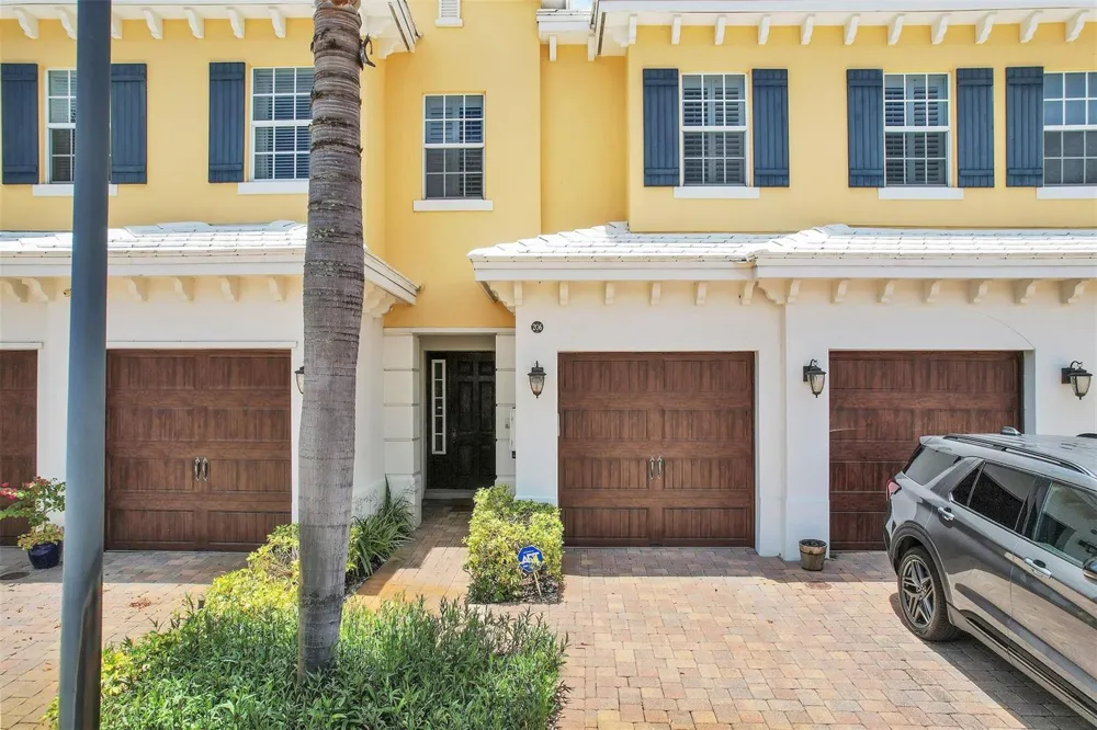 206 Mariner Court North Palm Beach, FL 33408