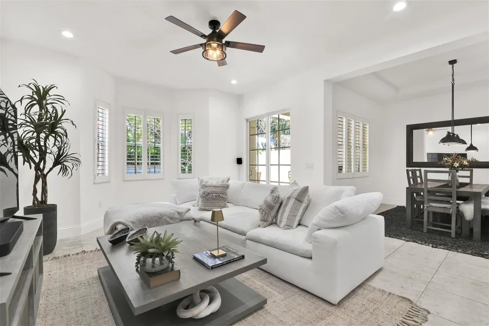206 Mariner Court North Palm Beach, FL 33408