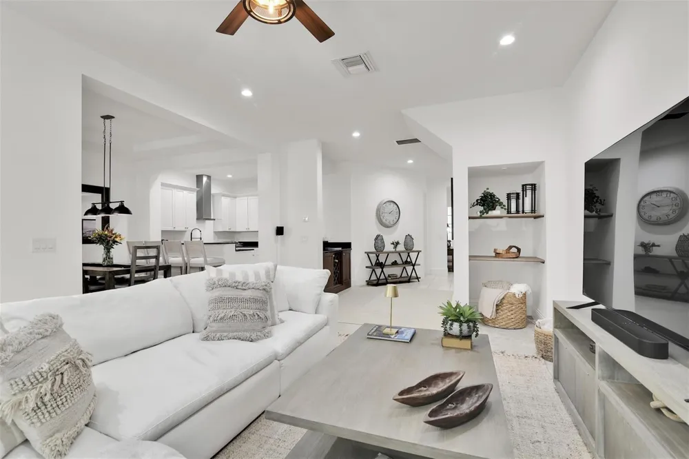 206 Mariner Court North Palm Beach, FL 33408