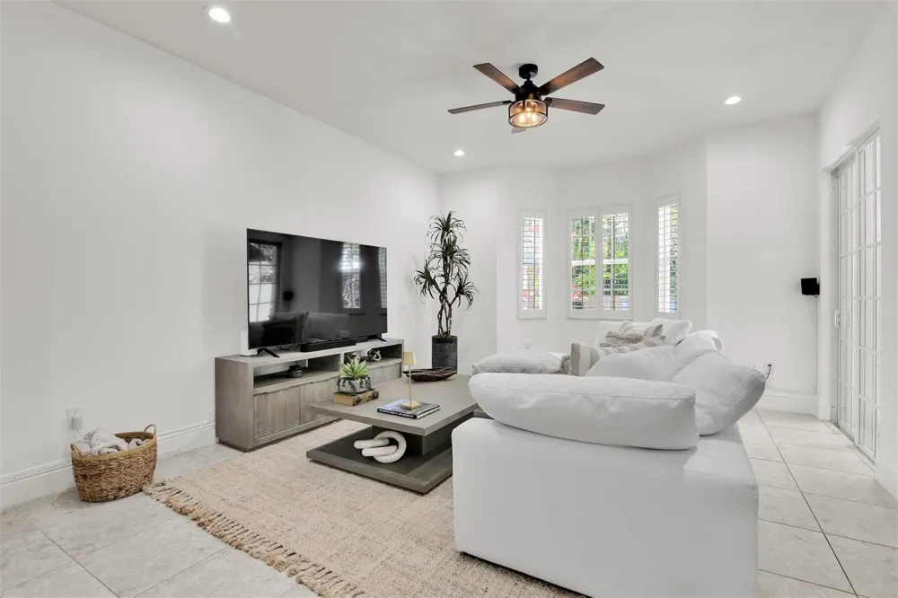 206 Mariner Court North Palm Beach, FL 33408