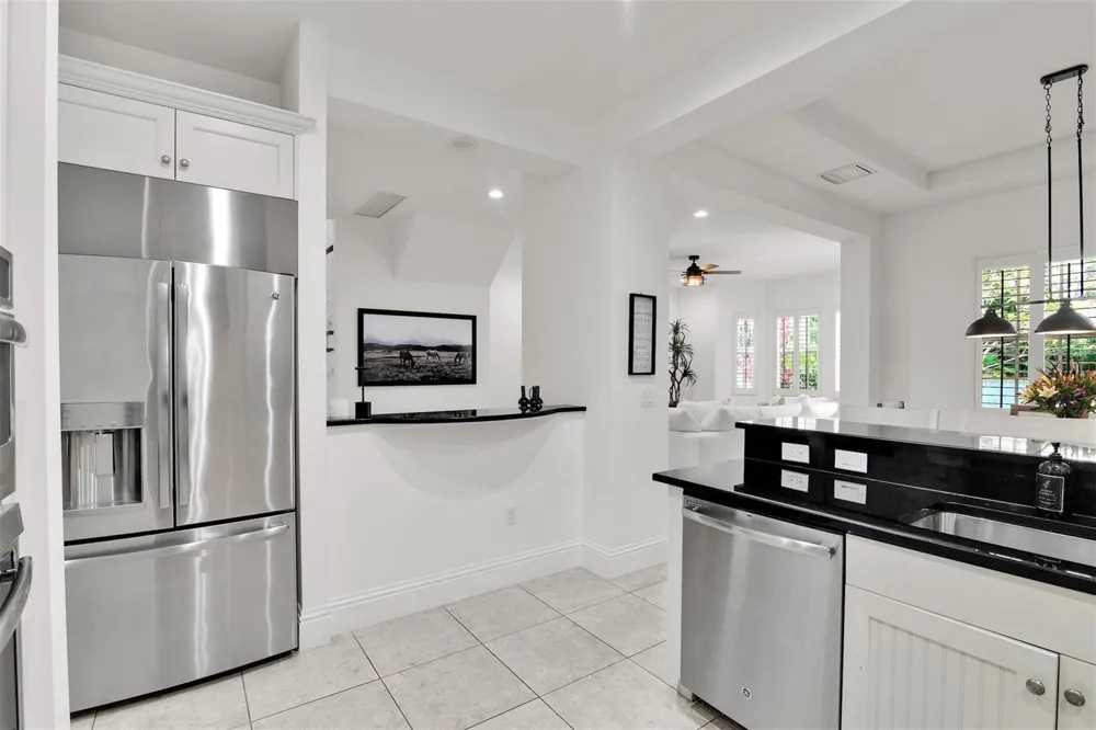 206 Mariner Court North Palm Beach, FL 33408