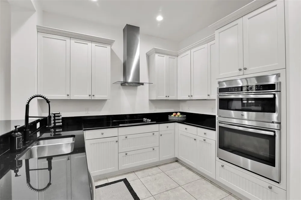 206 Mariner Court North Palm Beach, FL 33408