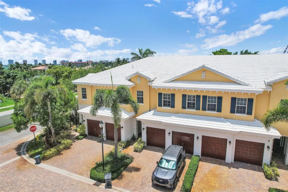 206 Mariner Court North Palm Beach, FL 33408
