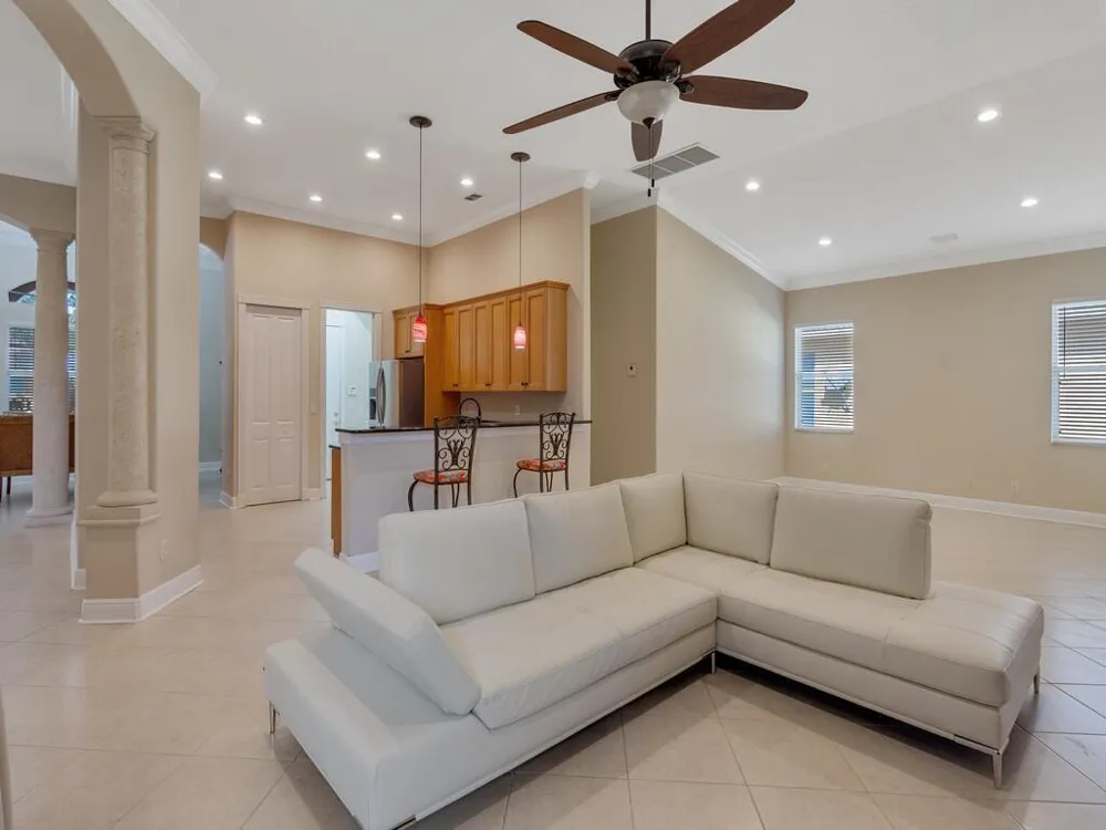 6124 57th Court Vero Beach, FL 32967