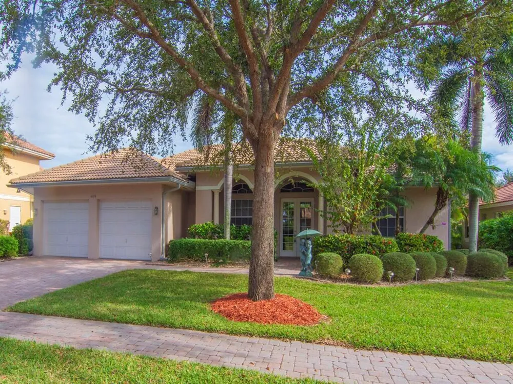 6124 57th Court Vero Beach, FL 32967
