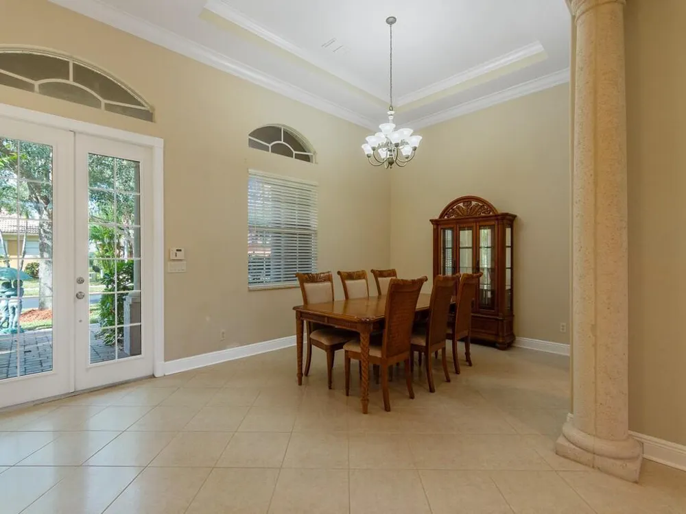 6124 57th Court Vero Beach, FL 32967