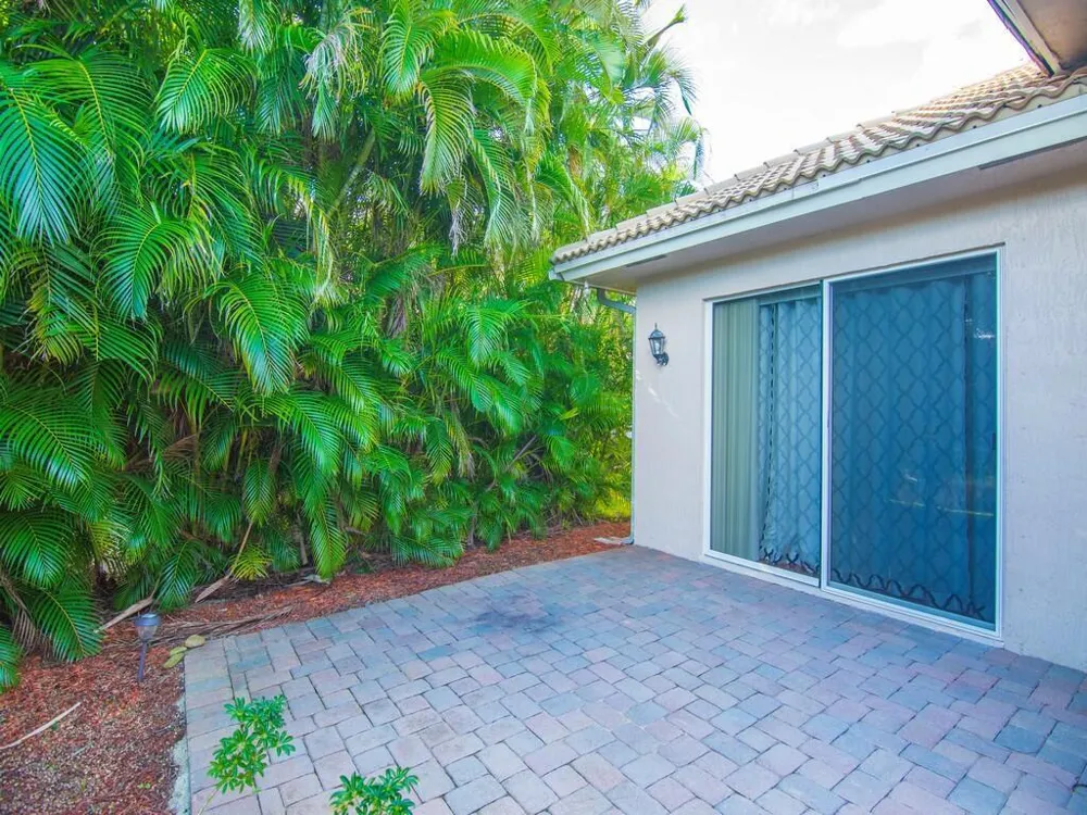 6124 57th Court Vero Beach, FL 32967