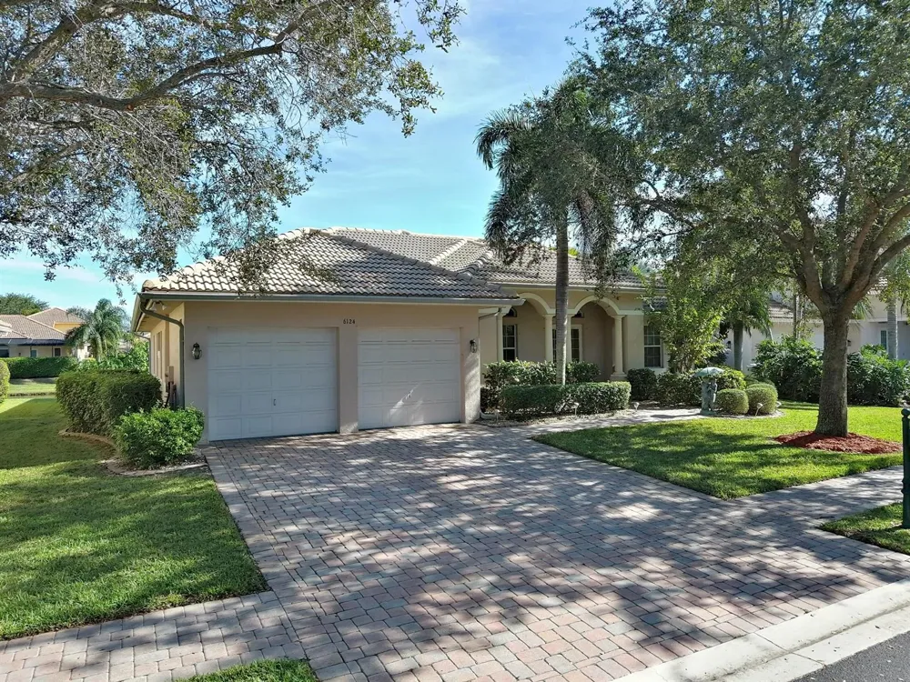 6124 57th Court Vero Beach, FL 32967