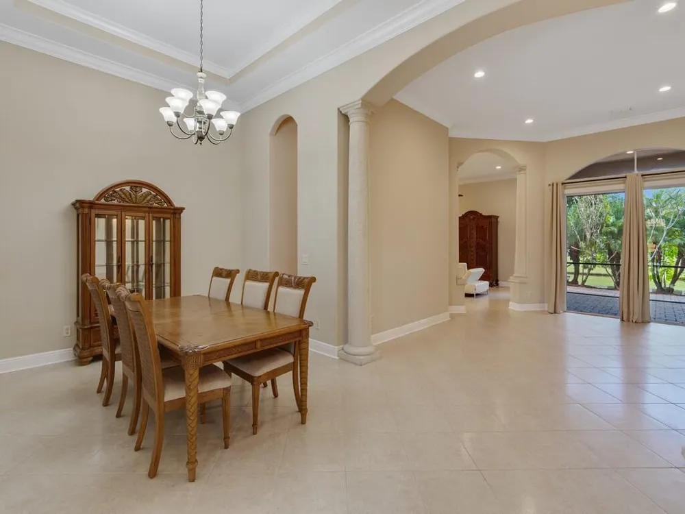 6124 57th Court Vero Beach, FL 32967