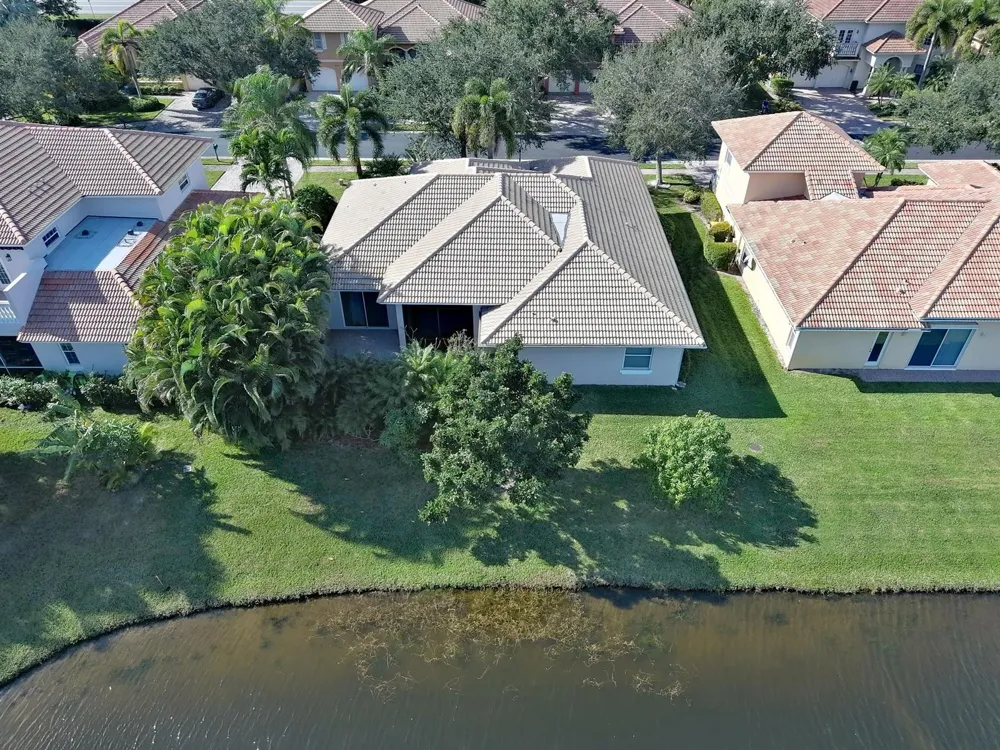 6124 57th Court Vero Beach, FL 32967