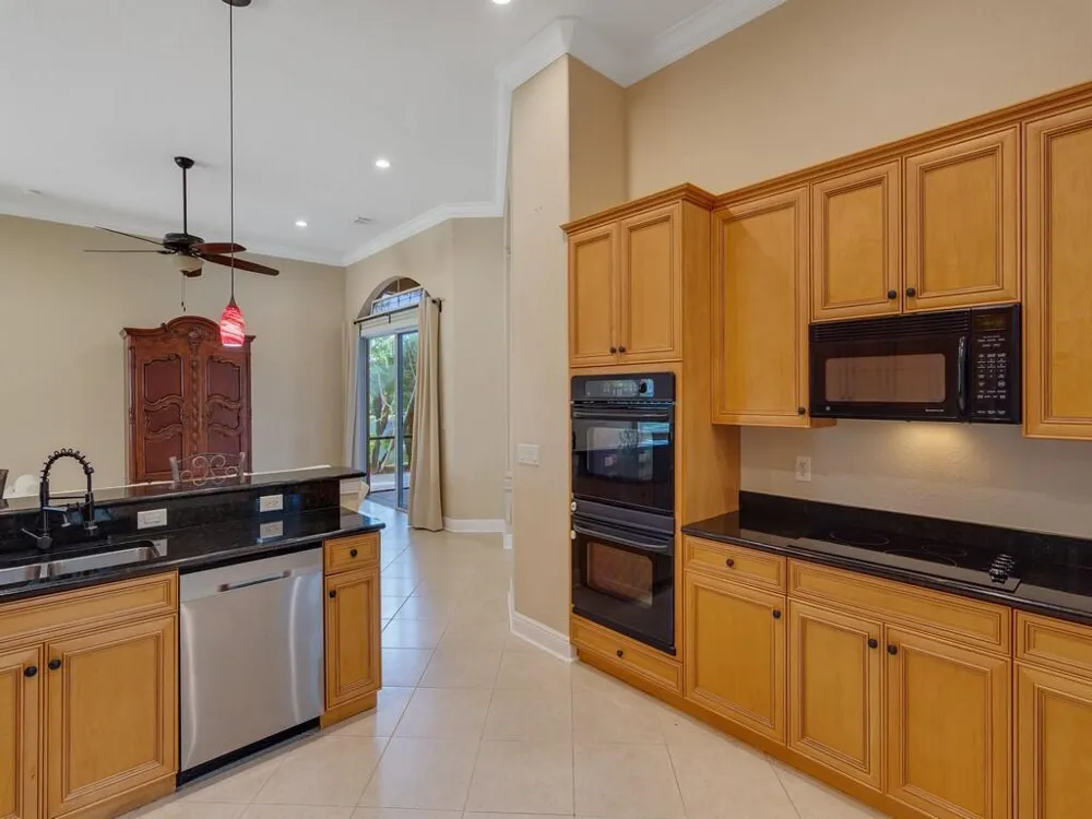 6124 57th Court Vero Beach, FL 32967