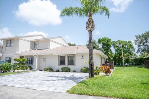 5267 Jog Lane