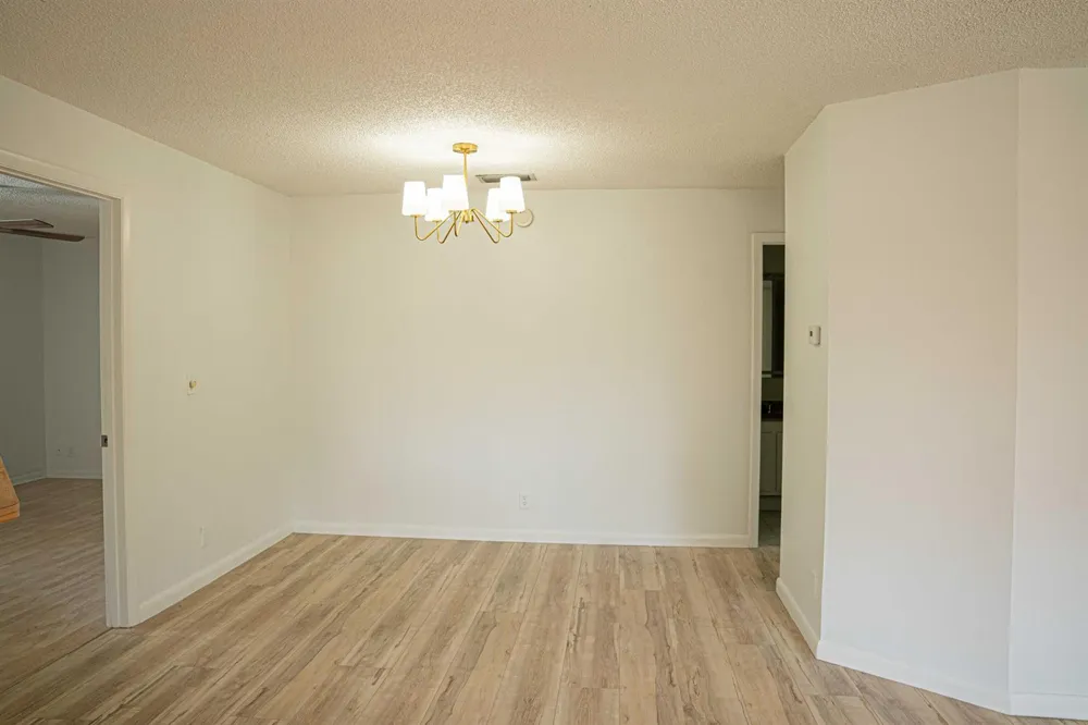 5267 Jog Lane Delray Beach, FL 33484