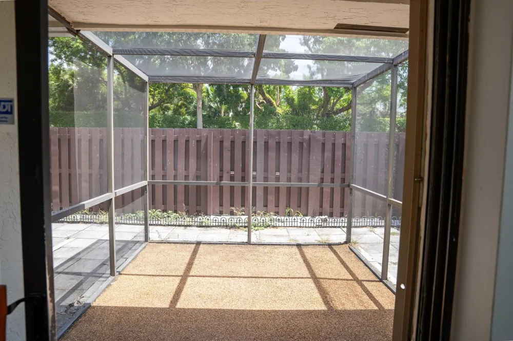 5267 Jog Lane Delray Beach, FL 33484
