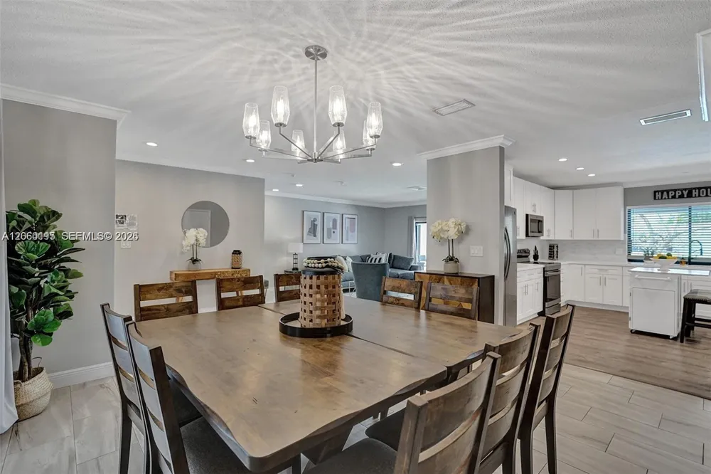 1941 SW 52nd Ter Plantation, FL 33317