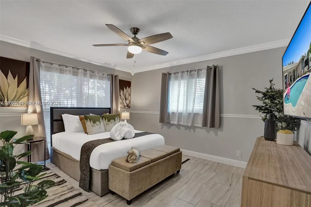 1941 SW 52nd Ter Plantation, FL 33317