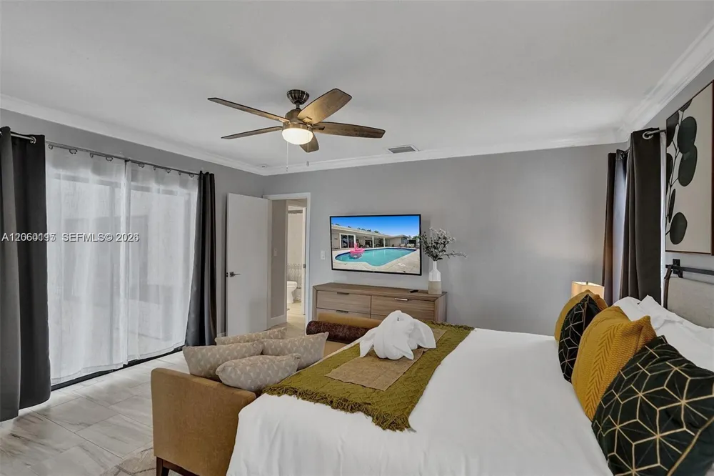 1941 SW 52nd Ter Plantation, FL 33317