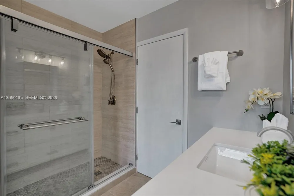 1941 SW 52nd Ter Plantation, FL 33317
