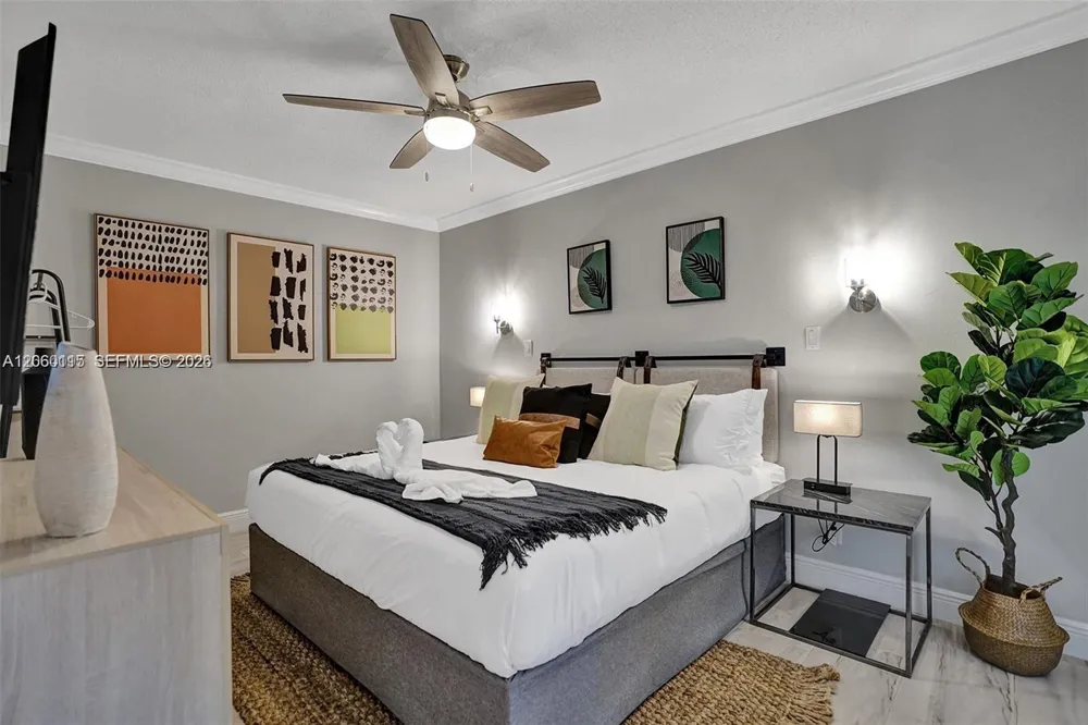 1941 SW 52nd Ter Plantation, FL 33317