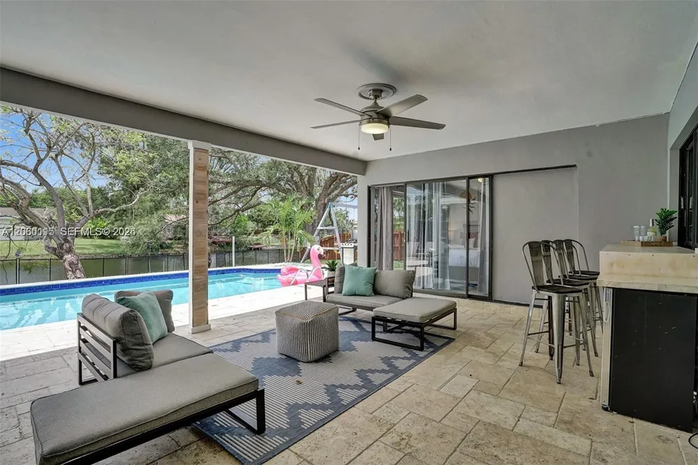 1941 SW 52nd Ter Plantation, FL 33317