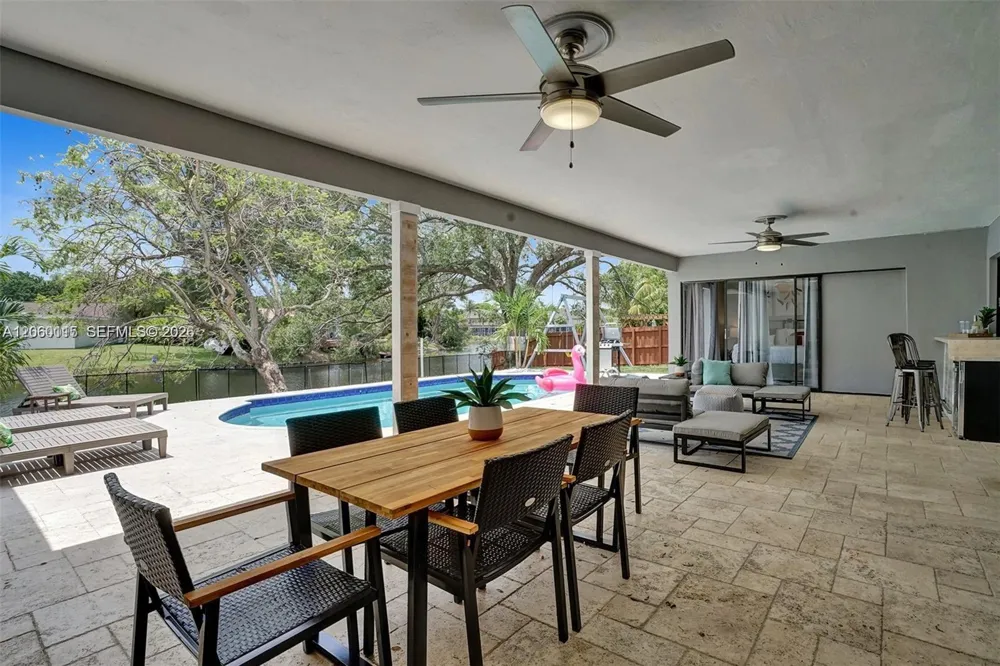 1941 SW 52nd Ter Plantation, FL 33317