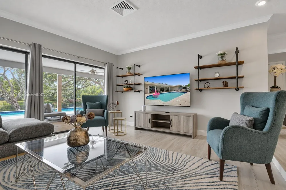 1941 SW 52nd Ter Plantation, FL 33317