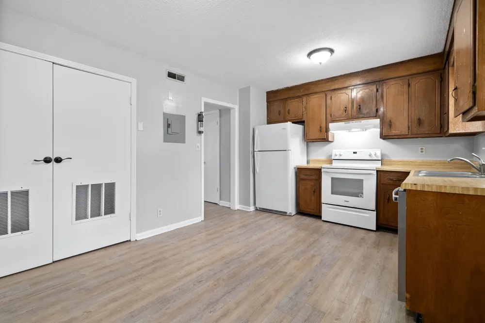 140 Darlene Dr #6 Clarksville, TN 37042