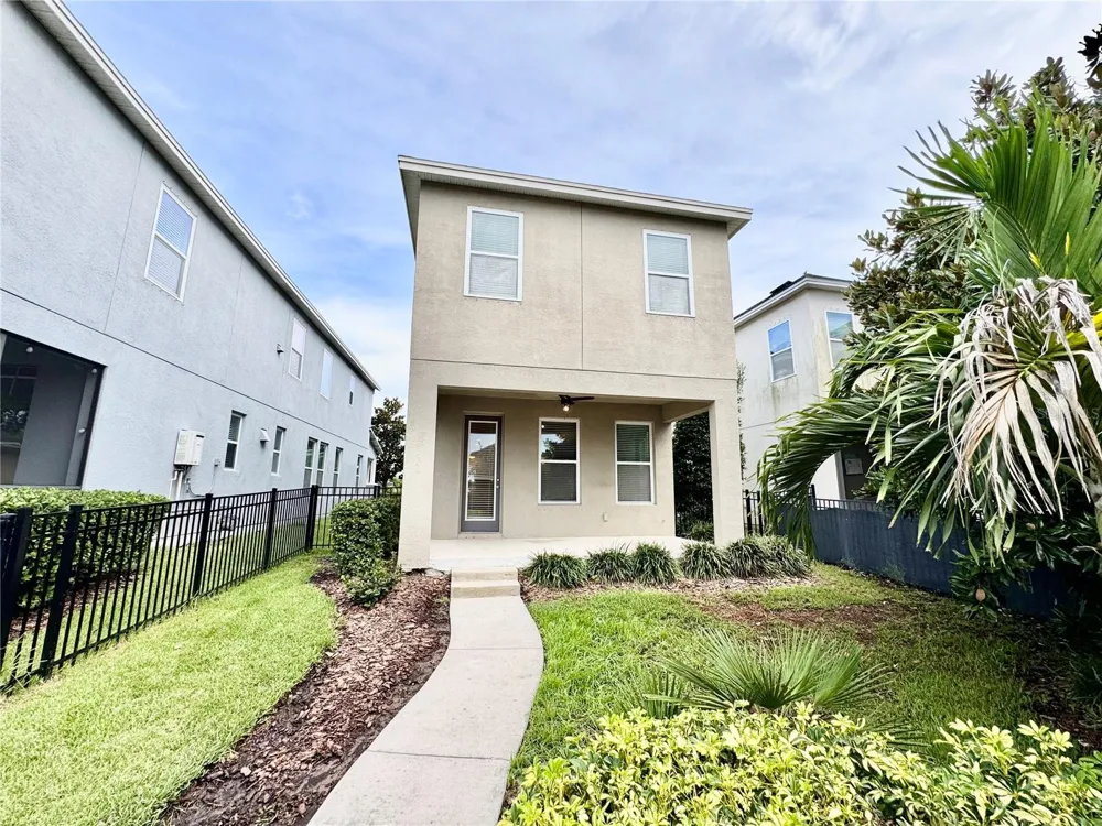 7208 MILESTONE DRIVE Apollo Beach, FL 33572