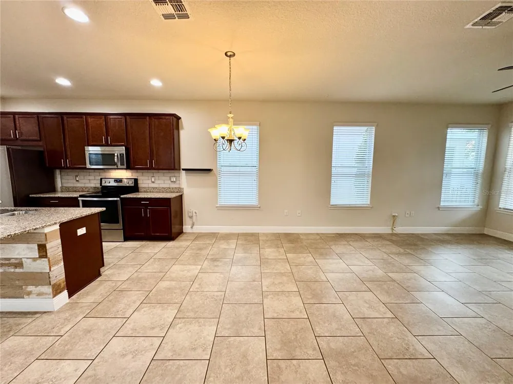 7208 MILESTONE DRIVE Apollo Beach, FL 33572