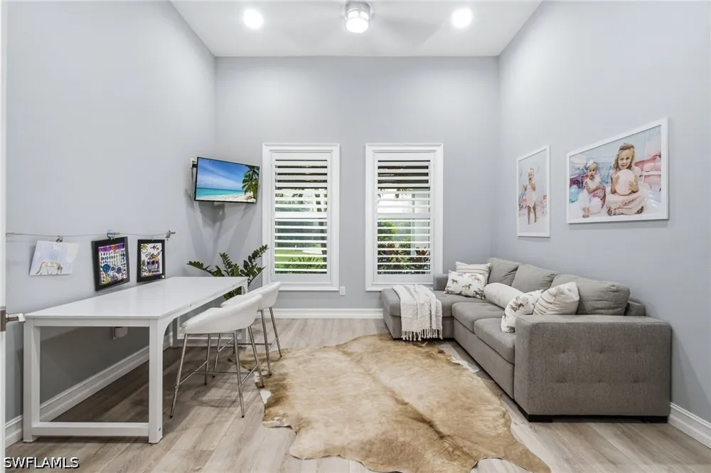 Hidden Oaks Lane Naples, FL 34119