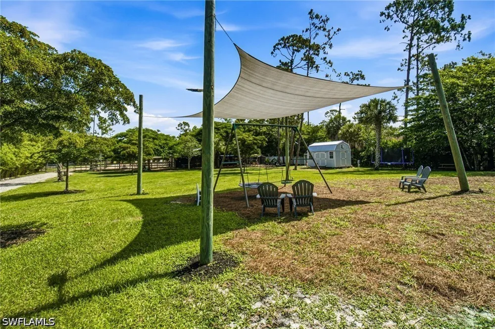 Hidden Oaks Lane Naples, FL 34119