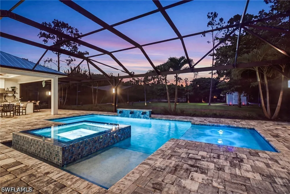 Hidden Oaks Lane Naples, FL 34119