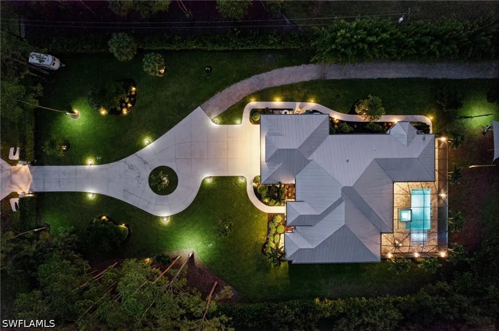 Hidden Oaks Lane Naples, FL 34119