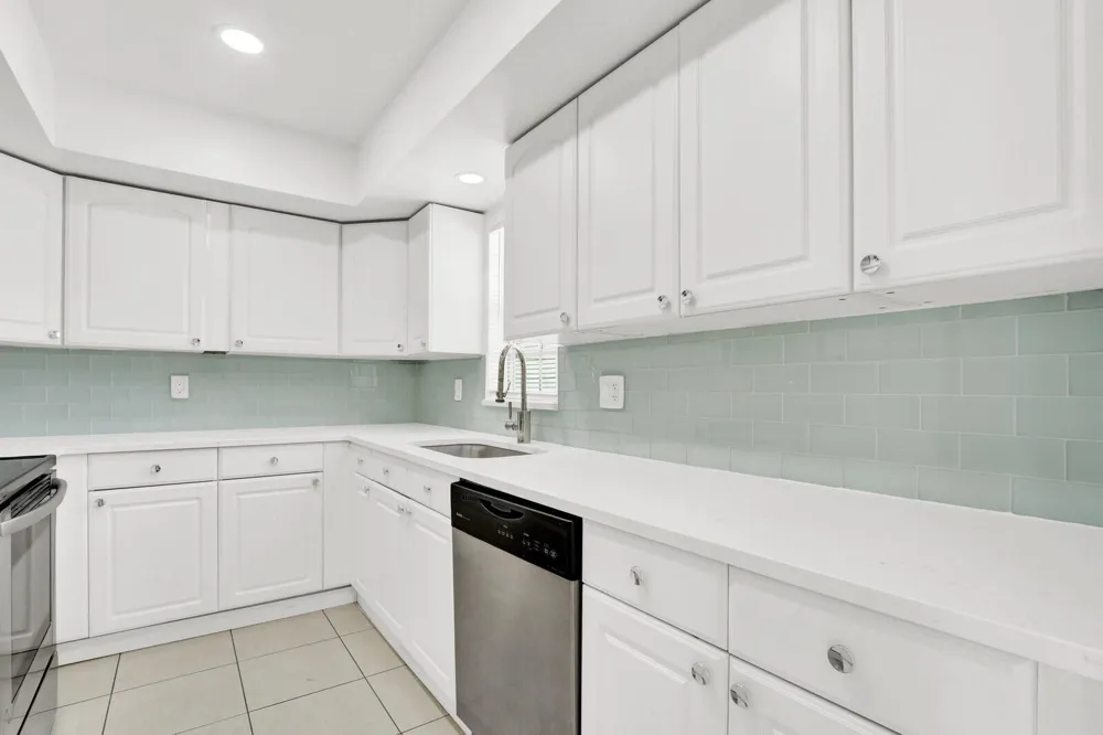 10249 Military Trail #Apt 201 Palm Beach Gardens, FL 33410