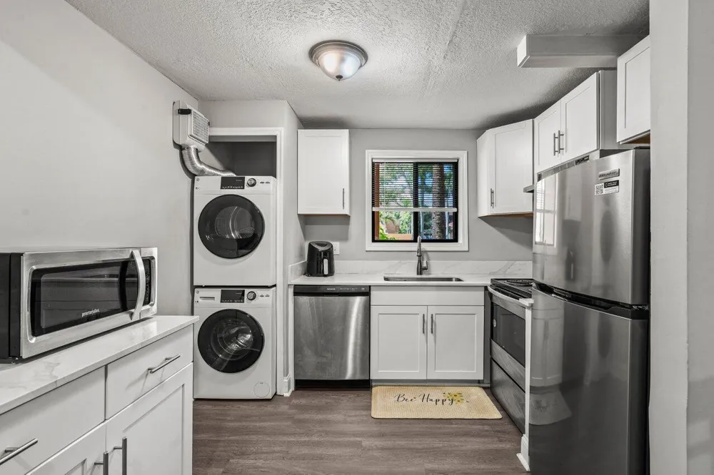 6900 SW 39th Street #101j Davie, FL 33314