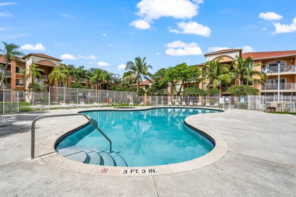 6900 SW 39th Street #101j Davie, FL 33314