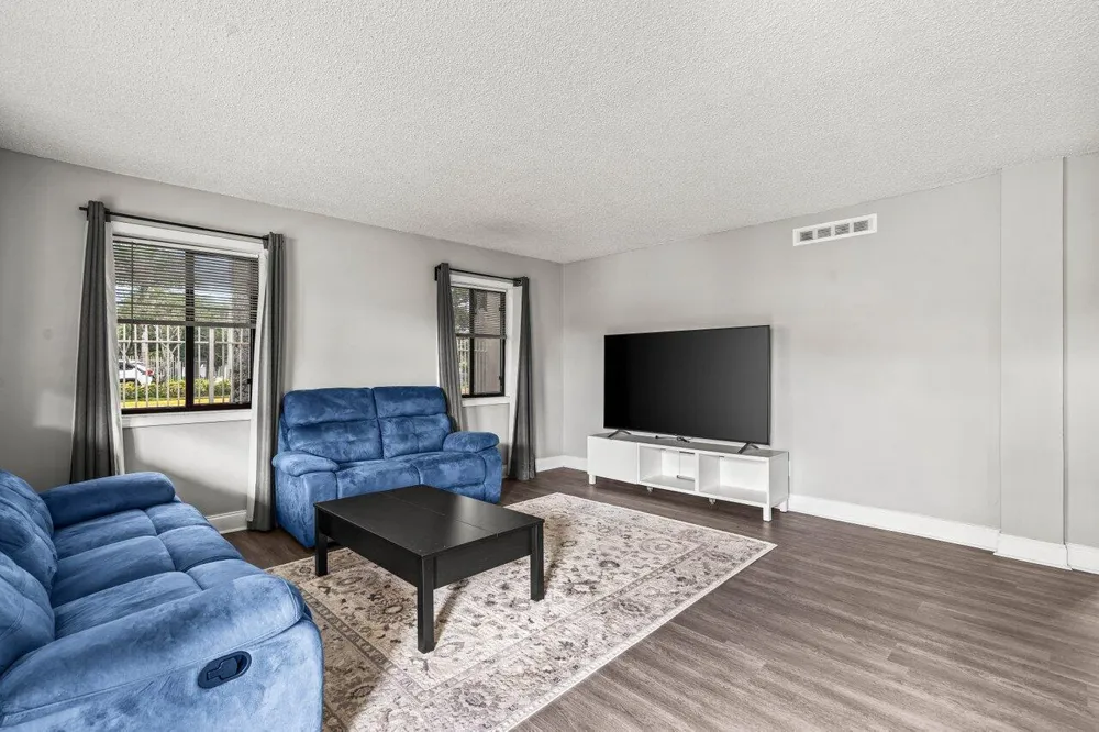 6900 SW 39th Street #101j Davie, FL 33314